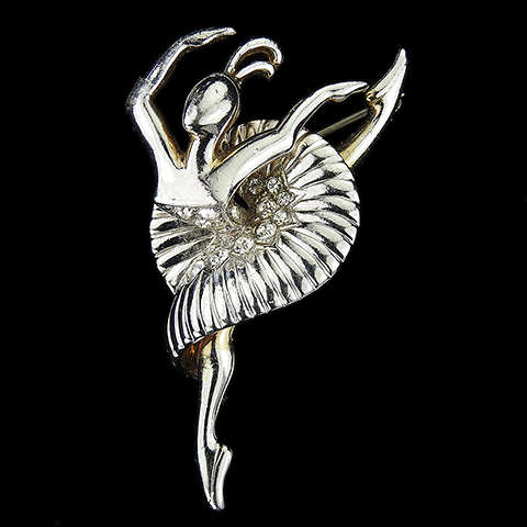 Boucher 'Ballet of Jewels' Gold and Pave Ballerina Dancer en Pointe Pin