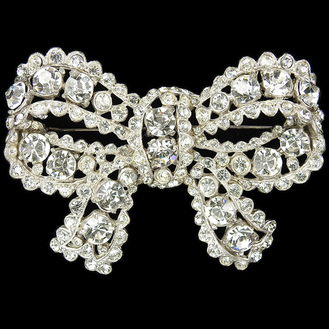 Staret Giant Diamante Bow Knot Pin