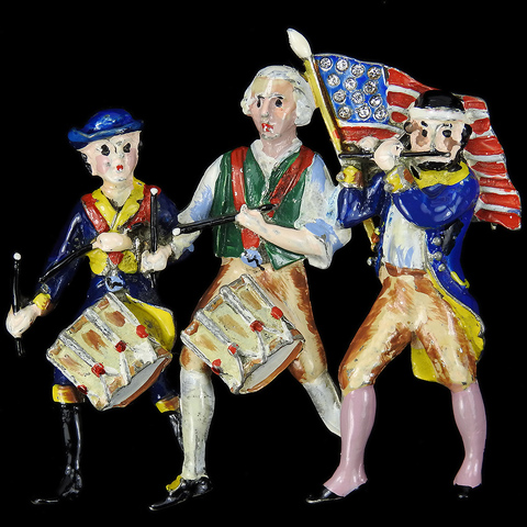 WW2 US Patriotic 'Yankee Doodle 1776' Stars and Stripes Fife Player and Two Drummers Pin